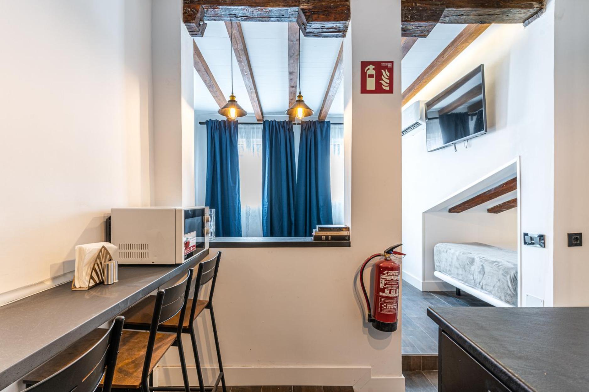 Vr Estudios Apartments Madrid Exterior photo