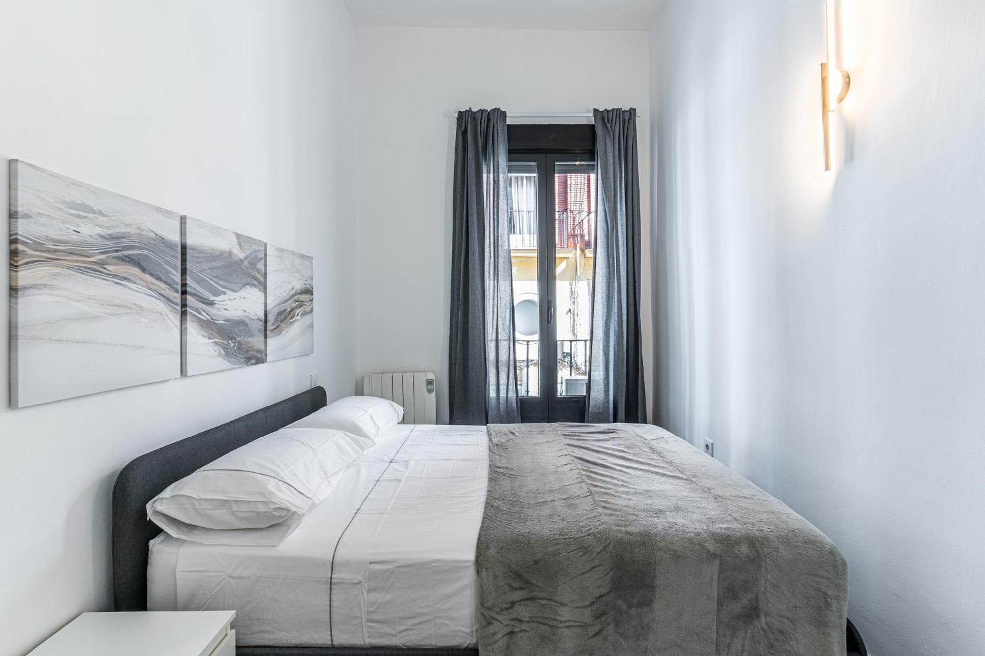 Vr Estudios Apartments Madrid Exterior photo