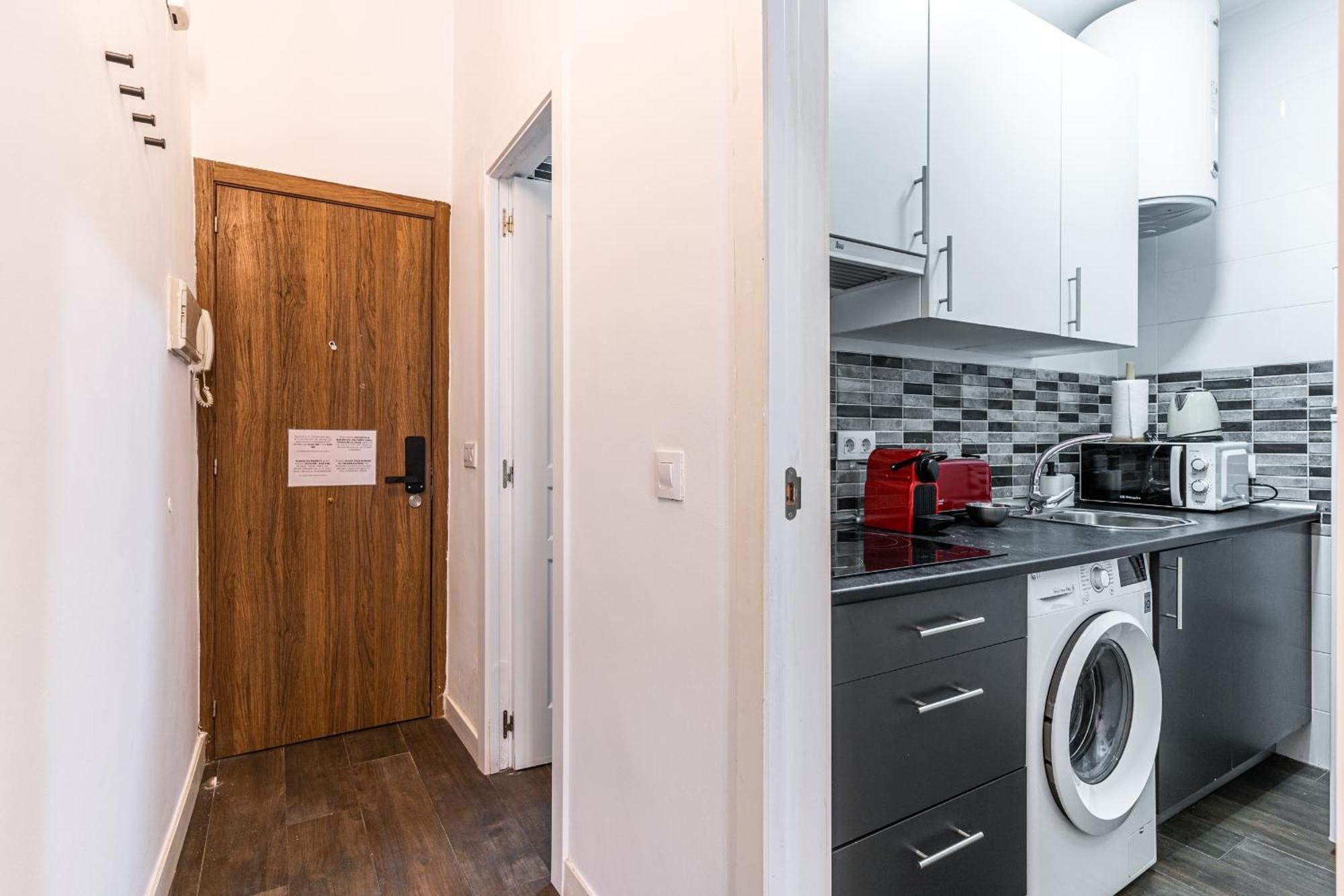 Vr Estudios Apartments Madrid Exterior photo